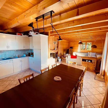 Chalet Traditionnel Avec Garage Double Et Terrasse - Fr-1-459-227 La Clusaz