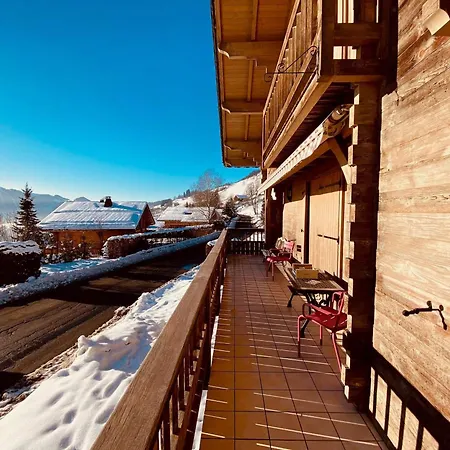 Traditionnel Avec Garage Double Et Terrasse - Fr-1-459-227 * La Clusaz